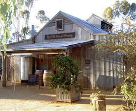 Womboota NSW VIC Tourism