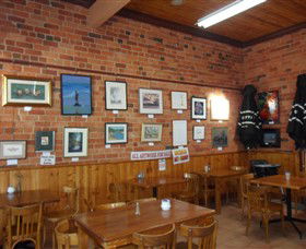 Breretons Bakery And Coffee Lounge - VIC Tourism 1