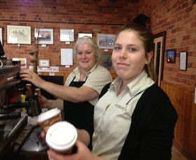 Breretons Bakery And Coffee Lounge - VIC Tourism 3