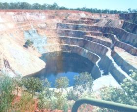 Peak Hill NSW VIC Tourism