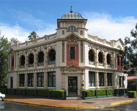 Moree Plains Gallery - VIC Tourism 1