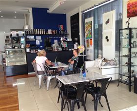 Blue Artz Gallery & Cafe - VIC Tourism 4