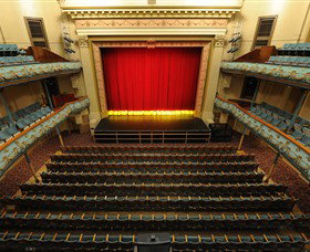 Her Majesty's Theatre - VIC Tourism 1
