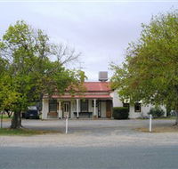 Round Hill Hotel - VIC Tourism