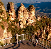 Echo Point lookout Three Sisters - VIC Tourism