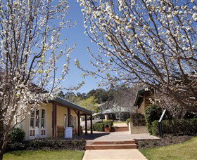 Hunter Valley Gardens Shopping Village - VIC Tourism 2