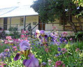 Raglan Gallery And Cultural Centre - VIC Tourism 0