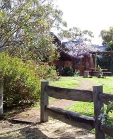Peel Estate Winery - VIC Tourism 0