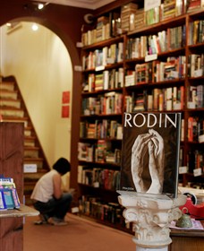 Sappho Books, Cafe And Wine Bar - VIC Tourism 3