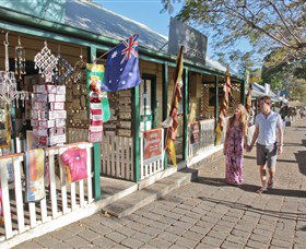 Historic Terrace Houses - VIC Tourism 0