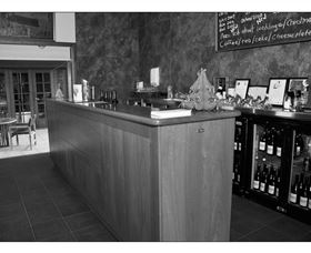 Roses Vineyard And Animal Farm - VIC Tourism 0
