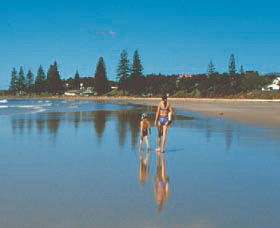 Brooms Head Main Beach - VIC Tourism 1