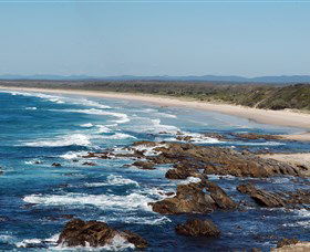 Brooms Head Main Beach - VIC Tourism 3