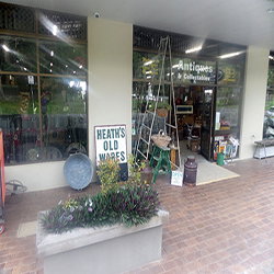 Heaths Old Wares, Collectables & Industrial Antiques - VIC Tourism 1