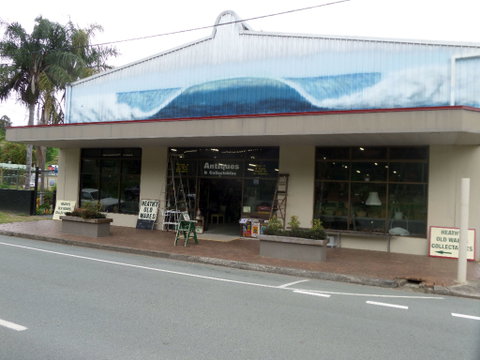 Heaths Old Wares, Collectables & Industrial Antiques - VIC Tourism 2