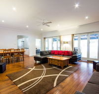 The Retreat Port Stephens - VIC Tourism