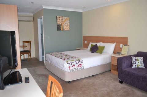 Ibis Styles Orange - VIC Tourism 1