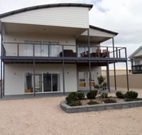 Ocean Swell - VIC Tourism