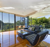Glass On Glasshouse - VIC Tourism