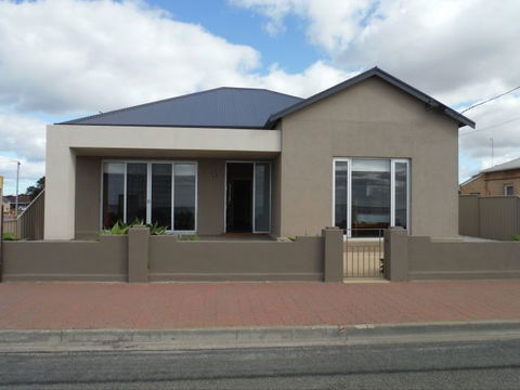 Stansbury Beach House - VIC Tourism 1