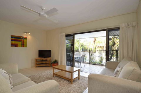 Glen Eden Beach Resort - VIC Tourism 0