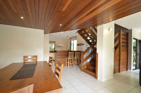 Glen Eden Beach Resort - VIC Tourism 2