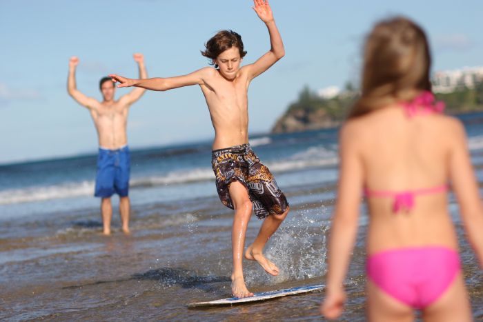 Golden Beach QLD VIC Tourism