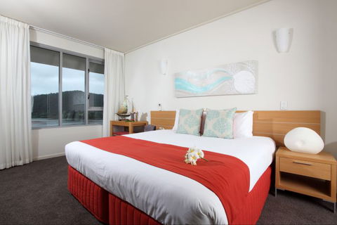 Peppers Airlie Beach - VIC Tourism 11
