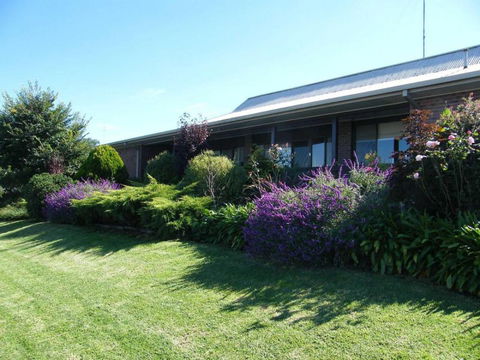 Boomers Guest House Hamilton - VIC Tourism 3
