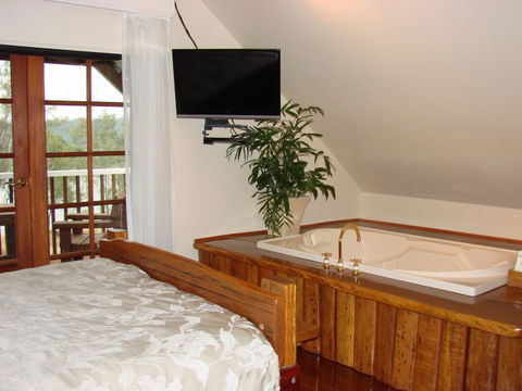 Clarence River Bed And Breakfast - VIC Tourism 0