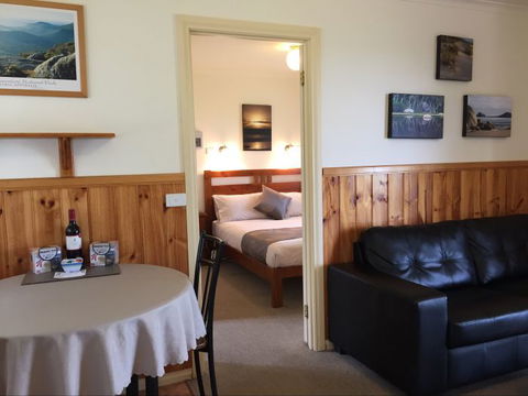 Promhills Cabins - VIC Tourism 9