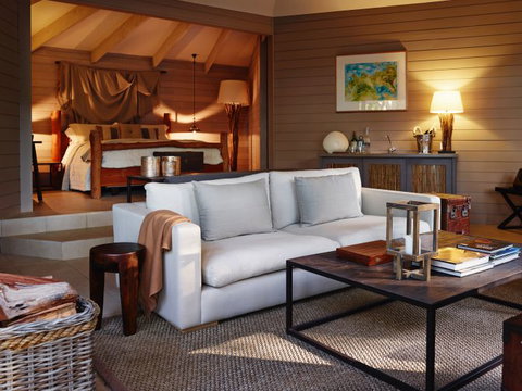 Pretty Beach House - VIC Tourism 1
