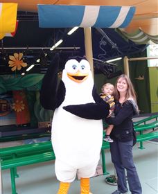 At Theme Park Central Holiday House - VIC Tourism 1