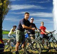 Lake Burley Griffin - VIC Tourism