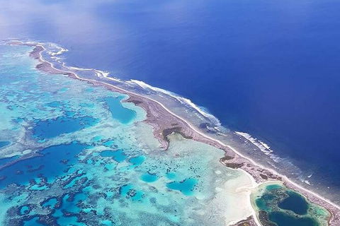 Abrolhos Islands Fixed-Wing Scenic Flight - VIC Tourism 4