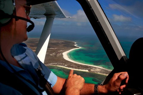 Abrolhos Islands Fixed-Wing Scenic Flight - VIC Tourism 6