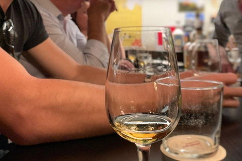 Melbourne History & Whisky Bars Tour - VIC Tourism 5