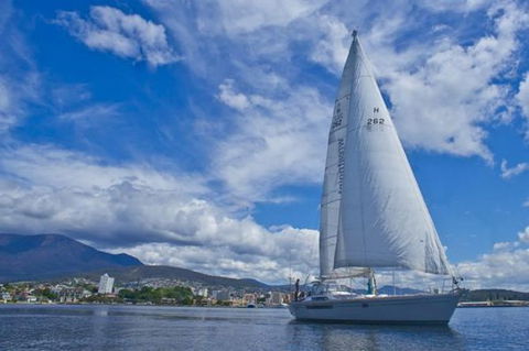 Half-Day Sailing On The Derwent River From Hobart - VIC Tourism 0