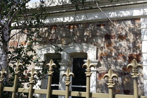 Stately Swagger Adelaide Walking Tour - VIC Tourism 2