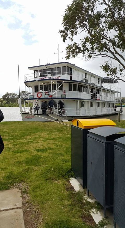 Murray River Riverboat Tour Including Lunch From Adelaide - VIC Tourism 8