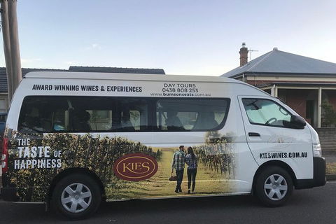 AirPort Transfers & People Mover - VIC Tourism 7