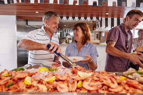 Lunch Buffet Cruise On The Gold Coast - VIC Tourism 0