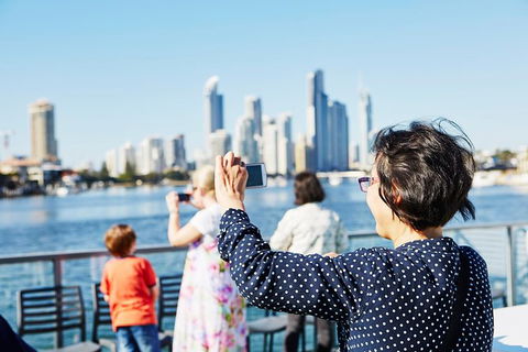 Lunch Buffet Cruise On The Gold Coast - VIC Tourism 17