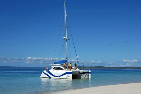 Fraser Island & Dolphin Sailing Adventure - VIC Tourism 7