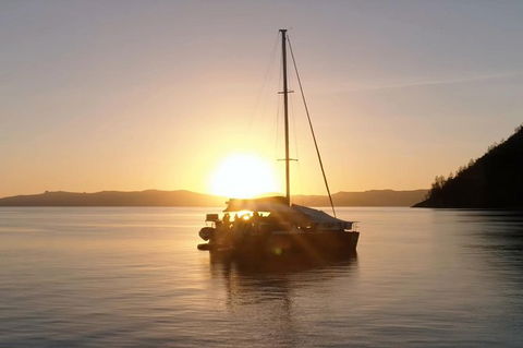 2-Night Whitsunday Islands All-Inclusive Sailing Tour From Airlie Beach - VIC Tourism 9