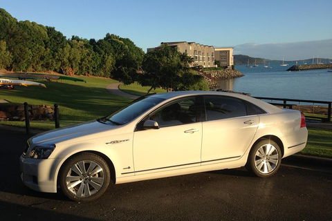 Limo From Airlie Beach To Proserpine Airport - VIC Tourism 0