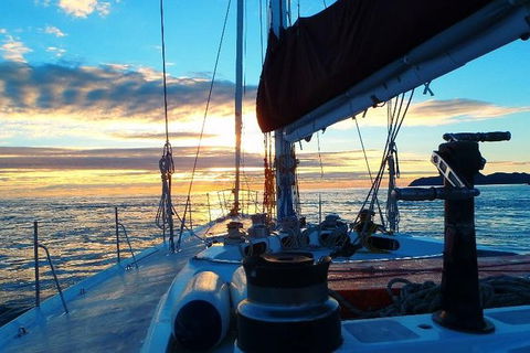 Whitsundays Sailing 2-Day Adventure - VIC Tourism 1