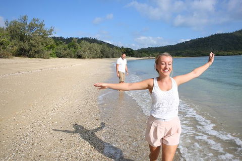 1-Night Whitsundays Tour By Catamaran With Paradise Cove Resort From Airlie Beach - VIC Tourism 0