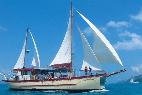 2-Day Whitsundays Sailing Adventure: Summertime - VIC Tourism 7