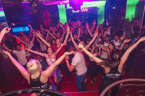THE HANGOVER CRAWL - CLUB CRAWL SURFERS PARADISE - NIGHTLIFE - CLUBBING - VIC Tourism 1